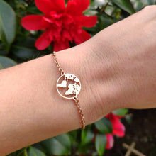 Load image into Gallery viewer, World Map Bracelet