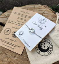 Load image into Gallery viewer, World Map Bracelet